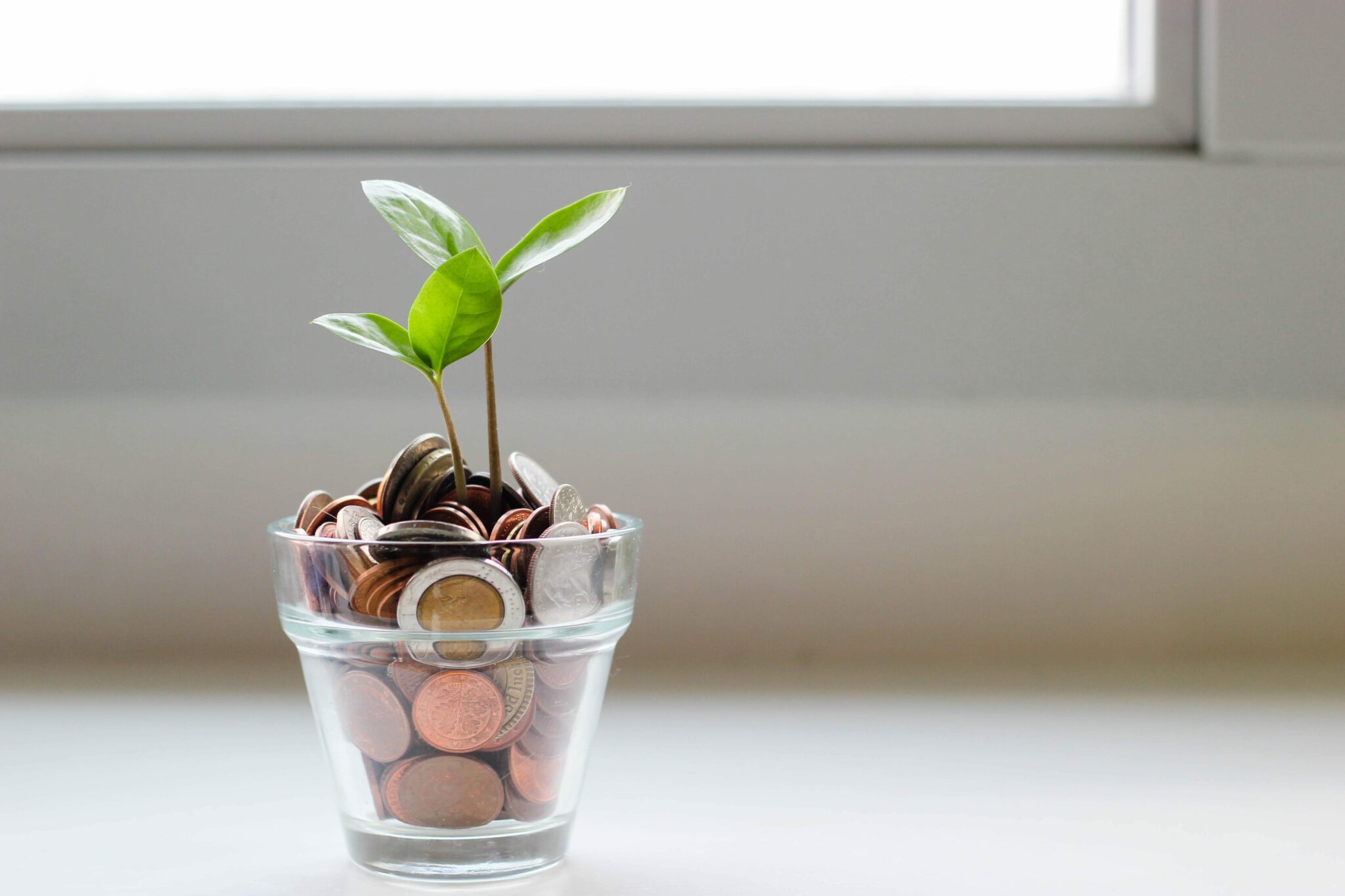 The Trick to Investing in the Stock Market: Consistency and a Long-Term Outlook